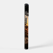 Ruby Beach Through Trees iPhone 15 Case (Rechterkant)
