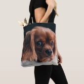Ruby Cavalier King Charles Spaniel Dog Tote Bag (Dichtbij)