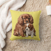 Ruby Cavalier Spaniel en haar Blenheim-puppy Kussen (Deken)