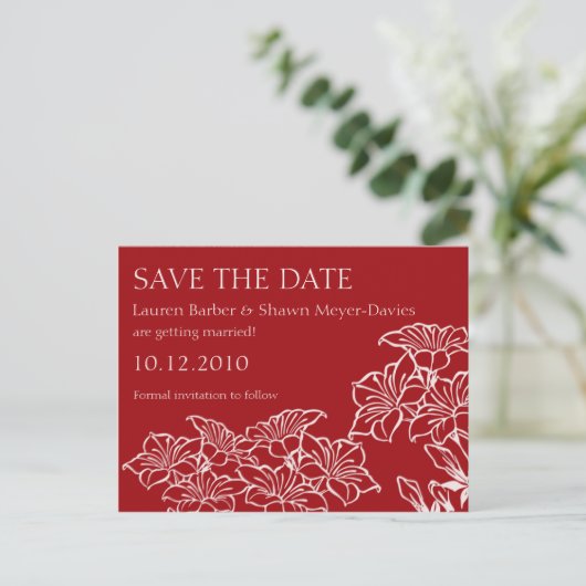 Ruby Floral Outlines Save The Date Briefkaart (Staand voorkant)