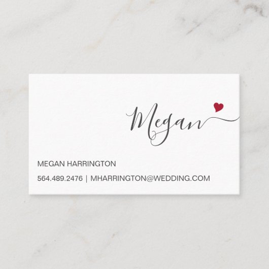 Ruby Heart Eenvoudige Elegante Typografie Custom Visitekaartje (Voorkant)