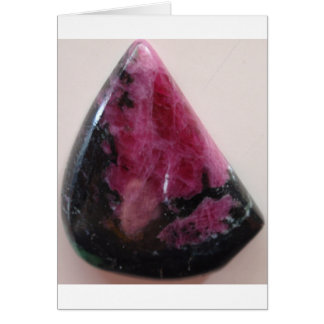 Ruby-kristallen en zeldzame Tschermakite