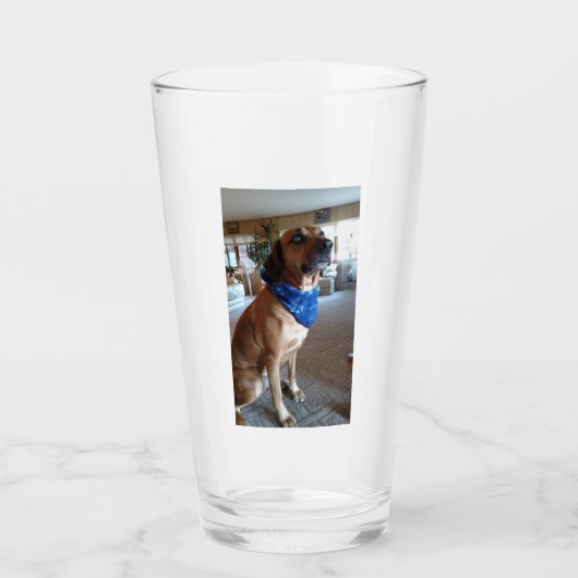 Ruby met haar Bandana Glas (Voorkant)