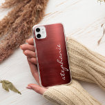 Ruby Red Faux Brushed Metal Case-Mate iPhone Case<br><div class="desc">Dit trendy telefoongeval kenmerkt een ruby rode faux de achtergrond van de folie van geborsteld metaal. Pas het met jouw naam in wit handschrift-stijl borstelmanuscript aan.</div>