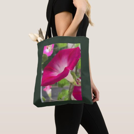 Ruby Red Morning Glory Tote Bag (Dichtbij)