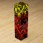 RUBY RED RIBBON, BLACK GOLD ART NOUVEAU DAMASK WIJN<br><div class="desc">Elegant gouden cadeaudoos met levendige 3D-rode ruby gemstone, klasme, unieke Art Nouveau damask, gemakkelijk aan te passen met jouw tekst en initialen als trouwceremonie, jaarlijkse aankondiging, zoete 16, save-the-date, dank u, baby showers, vrijgezellenfeesten, quinceanera verjaardagsfeestjes, Bat Mitzvah, romantische verlovingen douches, Kerstmis, vakantie, kantoor, reunion , nieuwjaarsfeestdagen , verjaardagen , bijeenkomsten...</div>