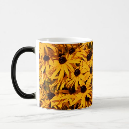 Rudbeckias Zwart-Eyed Susans Gele Coneflowers Mok (Links)