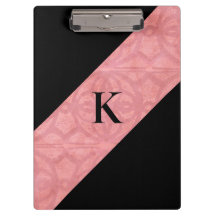 Ruddy Pink Batik en Black Letter