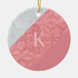 Ruddy Pink Batik en Grey Waterverf Letter Keramisch Ornament