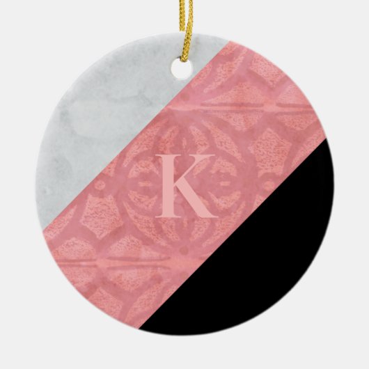Ruddy Pink Batik en Grey Waterverf Letter Keramisch Ornament (Voorkant)