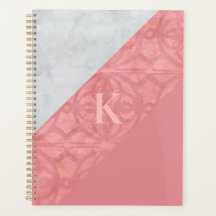 Ruddy Pink Batik en Grey Waterverf Letter