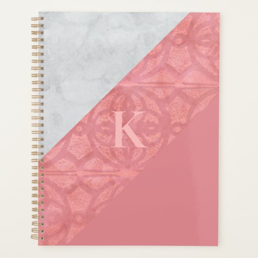 Ruddy Pink Batik en Grey Waterverf Letter Planner (Voorkant)