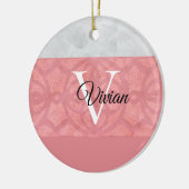 Ruddy Pink Batik en Grijze Waterverf monogrammen Keramisch Ornament (Links)