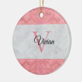 Ruddy Pink Batik en Grijze Waterverf monogrammen Keramisch Ornament (Links)