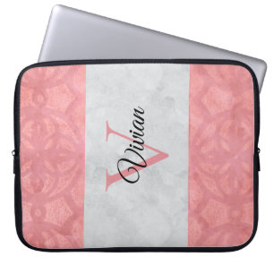 Ruddy Pink Batik en Grijze Waterverf monogrammen Laptop Sleeve