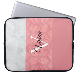Ruddy Pink Batik en Grijze Waterverf monogrammen Laptop Sleeve