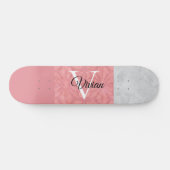 Ruddy Pink Batik en Grijze Waterverf monogrammen Persoonlijk Skateboard (Horizontaal)