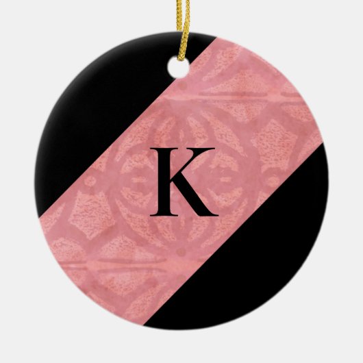 Ruddy Pink Batik Letter Keramisch Ornament (Voorkant)
