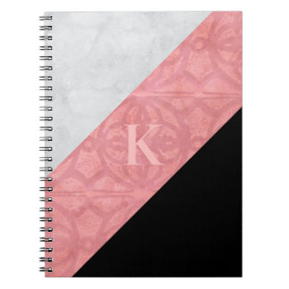 Ruddy roze batik en zwarte Waterverf, gemonogd Notitieboek