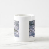 Ruffe kruid in sneeuwige bossen koffiemok (Center)