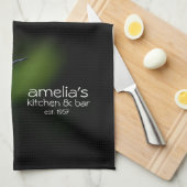 Rufous Hummingbird on the Hybrid Fruit Tree Theedoek (Quarter Fold)