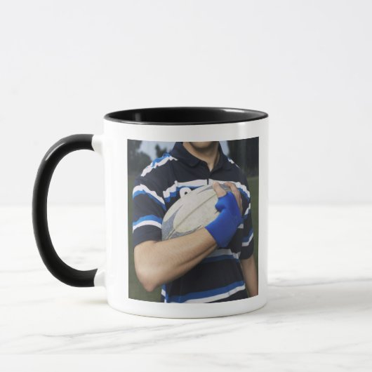 Rugby-speler met bal mok (Links)