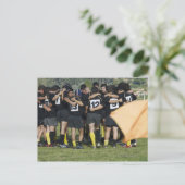 Rugby-team dat in een cirkel staat briefkaart (Staand voorkant)