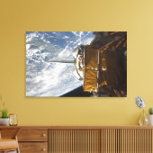 ruggegraat van de transportbay van Space Shuttle A Canvas Afdruk (Insitu (Woonkamer))