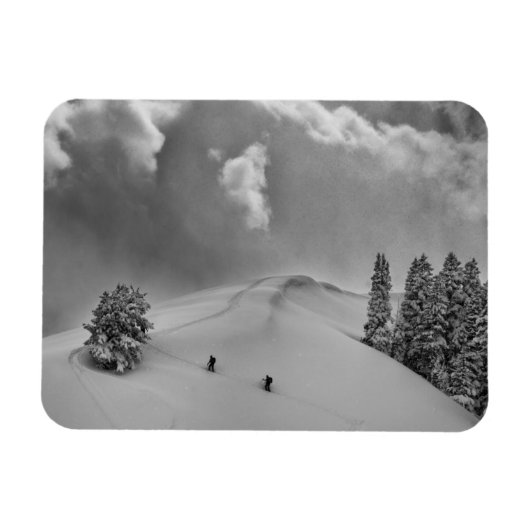 Rugzakskiërs in verse poedersneeuw magneet (Horizontaal)