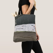 Ruik de muur tote bag (Dichtbij)