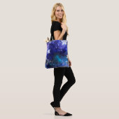 Ruimte-achtergrond met sterren tote bag (Op model)