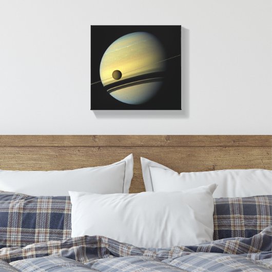 Ruimtefoto van Saturnus & Titan Cassini Canvas Afdruk (Insitu (Slaapkamer))