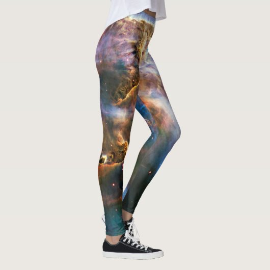Ruimtegalaxiale nebula. Universe sterren. Hubble N Leggings (Rechts)