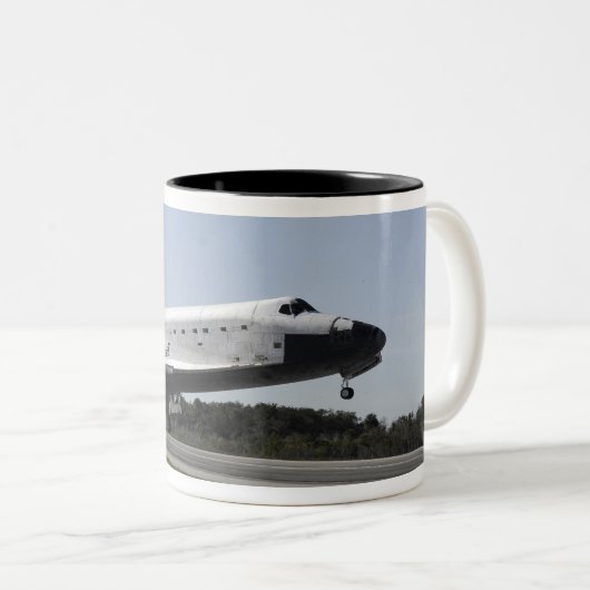 RuimtependelAtlantis raakt 3 Tweekleurige Koffiemok (Voorkant rechts)