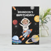 Ruimteplaneet astronaut foto verjaardag uitnodigin kaart (Staand voorkant)