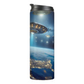 Ruimteschepen en een astronaut in de ruimte thermosbeker (Geroteerd rechts)