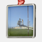 Ruimteshuttle Endeavor wordt omgeven door een wind Metalen Ornament (Links)