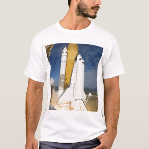 Ruimtesluiting Atlantis liften van 12 T-shirt