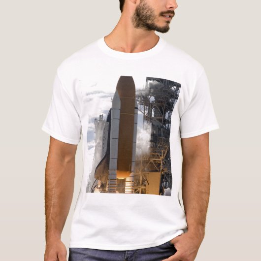 Ruimtesluiting Atlantis liften van 15 T-shirt (Voorkant)