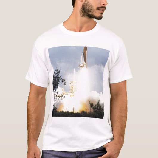 Ruimtesluiting Atlantis liften van 4 T-shirt (Voorkant)