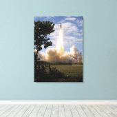 Ruimtesluiting Atlantis liften vanaf 19 jaar Canvas Afdruk (Insitu (Houten vloer))