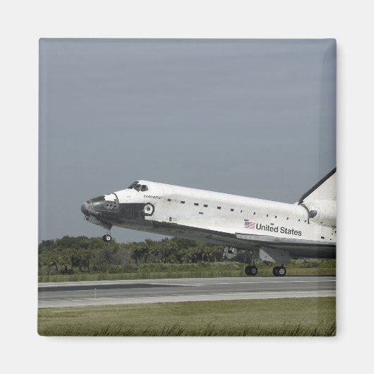 Ruimtesluiting Endeavor raakt omlaag Magneet (Voorkant)