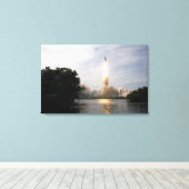 Ruimtesluiting Endeavor tilt uit 4 Canvas Afdruk (Insitu (Houten vloer))