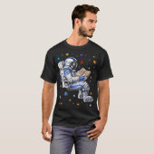Ruimtevaarder Leest Boek T-shirt (Voorkant volledig)