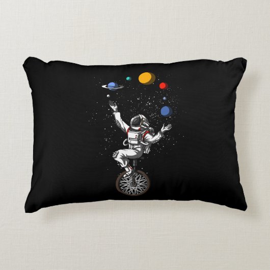 Ruimtevaartastronaut Juggling Planeten Cosmische a Accent Kussen (Voorkant)