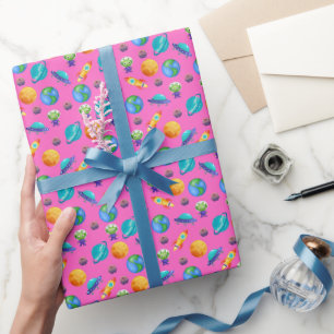 Ruimteverkenners op roze cadeaupapier