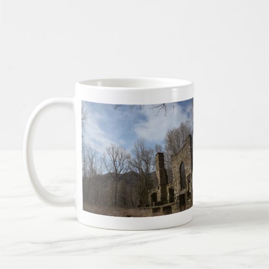 Ruïnes de van Cornwall van het Landgoed Koffiemok (Links)