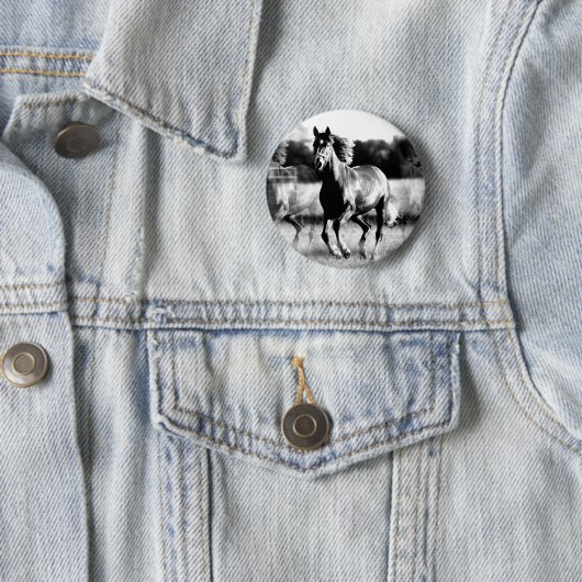 Ruitend paard ronde button 5,7 cm (In situ)