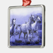 Ruitende paarden en blauw motorlicht metalen ornament (Links)