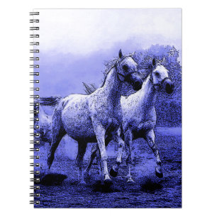 Ruitende paarden en blauw motorlicht notitieboek